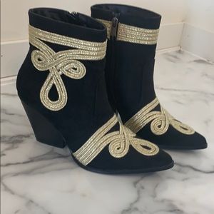 Cape Robbin metallic rope bootie